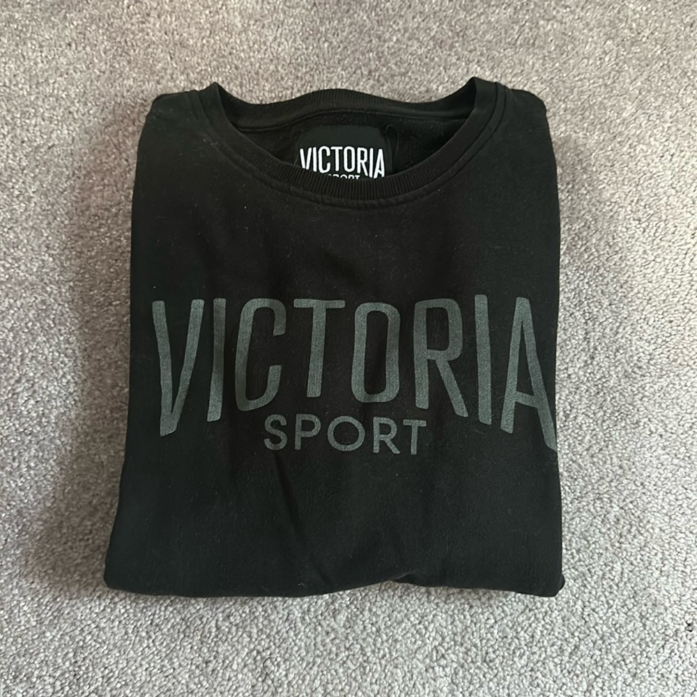 Victoria Sport crewneck